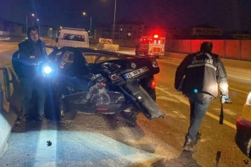 İzmir'de feci kaza: 1 ölü, 2 yaralı
