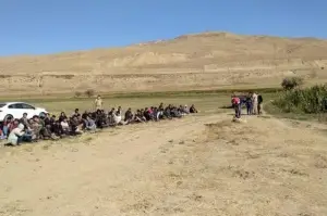 Jandarmanın operasyonunda 71 kaçak göçmen ile 2 organizatör yakalandı