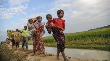 Japonya'dan, Bangladeş'teki Arakanlı Müslümanlara 3,5 milyon dolar insanca yardım