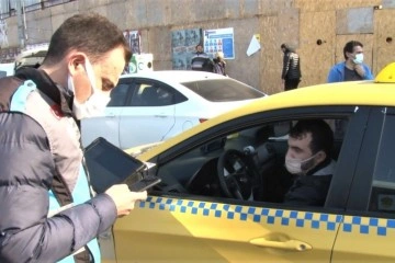 Kadıköy'de müşteri arayan ruhsatsız taksici denetimde yakalandı