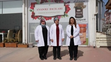 Kadınlar 'Anadolu Bacıları' kooperatifiyle familya maddi durumuna yardım sağlıyor