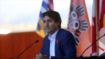 Kanada Başbakanı Justin Trudeau'nun Kovid-19 testi artı çıktı