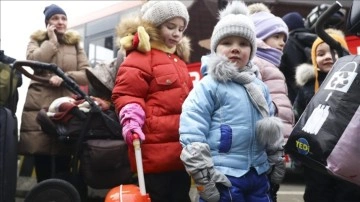 Kanada Ukraynalılara kapılarını açtı, Rusya ve Belarus'a acemi müeyyide getirdi
