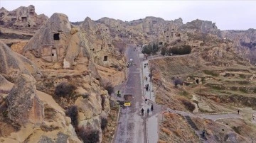 Kapadokya'da ulaşıma mülga yolun çevresindeki zamanı mekanlar kurtarılacak