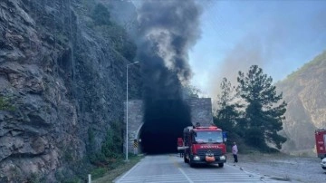 Karabük'te tünelde çakım düzlük tankerdeki yangın söndürüldü