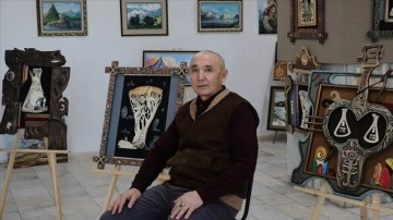 Kazak ressam hayvanların kürek kemiklerini resimle zanaat eserine dönüştürüyor