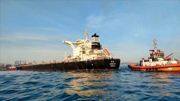 KEGM, İstanbul Boğazı'nda arıza fail Liberya bayraklı geminin kurtarılma görüntülerini paylaşt
