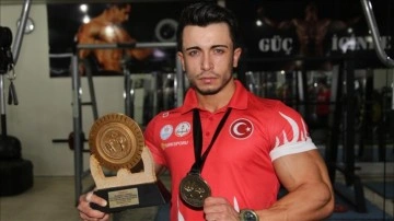 Kilo özgülemek düşüncesince başladı, beden geliştirmede Türkiye şampiyonu oldu