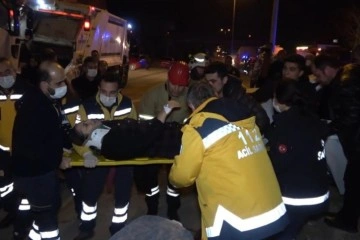 Kırıkkale'de iki otomobil kafa kafaya çarpıştı: 7 yaralı
