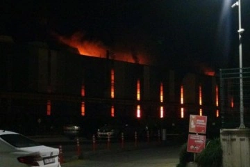 Kocaeli’de demir çelik fabrikasında çıkan yangın söndürüldü