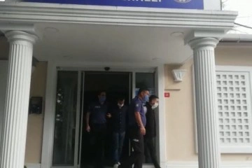 Kol saatinde kokain satmaya çalışan torbacılar Beşiktaş polisine yakalandı