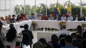 Kolombiya'da ELN ve başka silahlı gruplarla 6 maaş ateşkes sağlandı