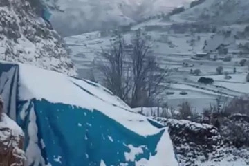 Köylüler güne karla uyandı