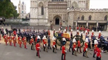 Kraliçe 2. Elizabeth'in resmi cenaze merasimi yapıldı