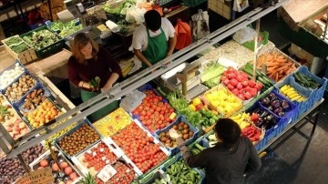 Küresel gıda tutarları Aralık 2021'de maaş bazda düştü