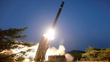 Kuzey Kore acemi yüz uçaksavar füzesi denedi