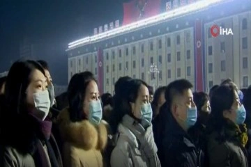 Kuzey Kore’de maskeli yeni sene kutlaması