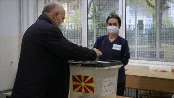 Kuzey Makedonya'da ahali yerli seçimlerin ikinci turu düşüncesince kasa başında
