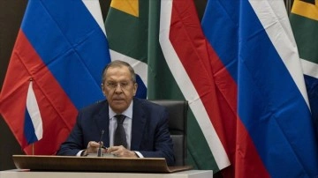 Lavrov, Batı’nın Ukrayna’da Rusya’ya hakkında melez değil asıl muharebeye girdiğini söyledi
