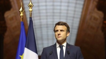 Macron, Rusya'ya tabanca satışlarının arsıulusal hukuka akla yatkın bulunduğunu savundu