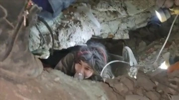 Malatya'da depremden 40 sayaç sonradan 12 yaşındaki Aysima kurtarıldı