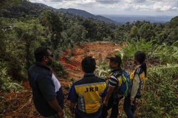 Malezya'daki toprak kaymasında ölü sayısı 24'e yükseldi