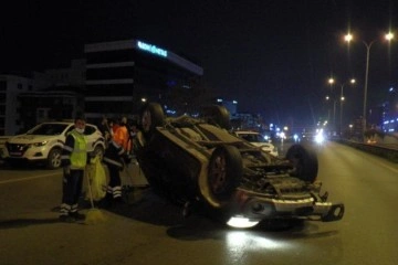 Maltepe’de makas atarak ilerleyici sürücü kazaya neden oldu: 3 yaralı