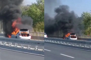 Maltepe’de otomobilin alev alev yandığı anlar kamerada