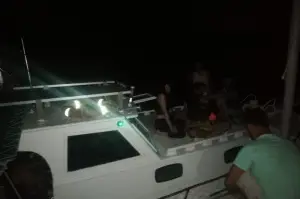 Manavgat’ta bir teknede İran uyruklu 13 düzensiz göçmen yakalandı