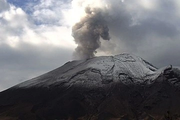 Meksika’daki Popocatepetl Yanardağı'nda akıbet 8 günde üçüncü patlama