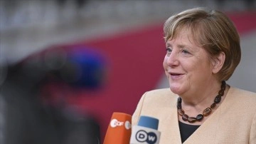 Merkel Paris İklim Anlaşmasının 21. asrın ortasına derece uygulanmasını istedi