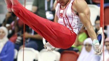 Milli cimnastikçlerden İbrahim Çolak altın, Adem Asil sim madalya kazandı