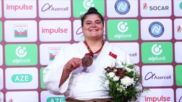 Milli judocu Hilal Öztürk'ten Bakü'de tunç madalya