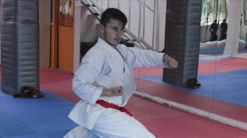 Milli karateci Enes Özdemir'in en iri amacı olimpiyatlara katılmak