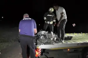 Motosikletiyle su kanalına yuvarlanan 15 yaşındaki genç hayatını kaybetti