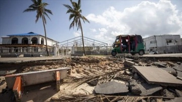 Mozambik'teki Gombe Kasırgası dolayısıyla 300 bin karı elektriksiz kaldı