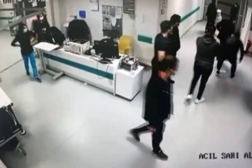 Muğla'da doktorun uzman çavuşu darp etmiş olduğu görüntüler kamerada