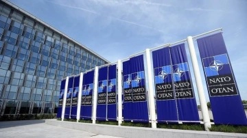 NATO'daki Rusya misyonundan 8 ferdin akreditasyonu bozma edildi
