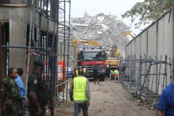 Nijerya’da çöken 21 katlı binada can kaybı 15’e yükseldi