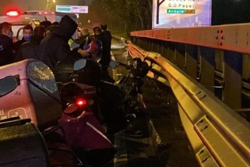 O-3’te arıza yapan kamyonete çarpan motosiklet sürücüsü ağır yaralandı
