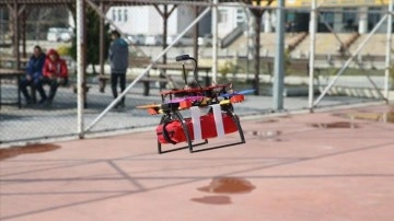 Öğrencilerin geliştirdiği drone acele hallerde evvel iane seti ulaştıracak