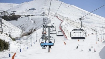 Palandöken ABD, Rusya, Norveç ve Ukrayna'dan ski meraklılarını ağırlıyor