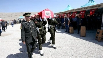 Pençe-Kilit Operasyonu dalında martir bulunan askerler sonuç yolculuğuna uğurlandı