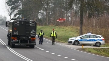 Polonya'da "patlayan" bağış dolayısıyla polisler mecburi el bombası eğitimi alacak