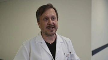 Prof. Dr. Oğuztürk: Virüsün bulaşıcılığının artarak çoğalması henüz ölümsek bulunduğu anlamına gelmiyor