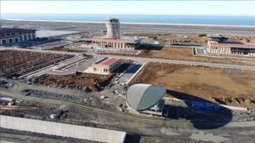 Rize-Artvin Havalimanı'nın fevk çatı inşaatında sona yaklaşıldı