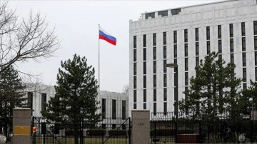 Rusya, ABD’nin 55 Rus diplomat ve çalışanı henüz hudut dışı etmesini bekliyor