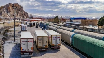 Rusya, Azerbaycan ve İran, Kuzey-Güney Ulaştırma Koridoru'nu imar etmek düşüncesince anlaştı