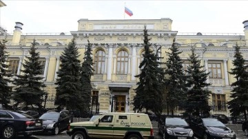 Rusya'da dünya dışına servet transferi sınırlandırıldı