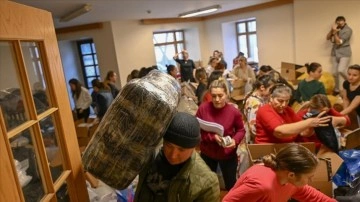 Rusya'daki Türk ve Rus vatandaşlar, depremzedelere yardım düşüncesince seferber oldu